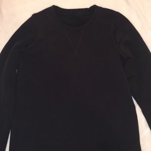 Lulu black crew neck